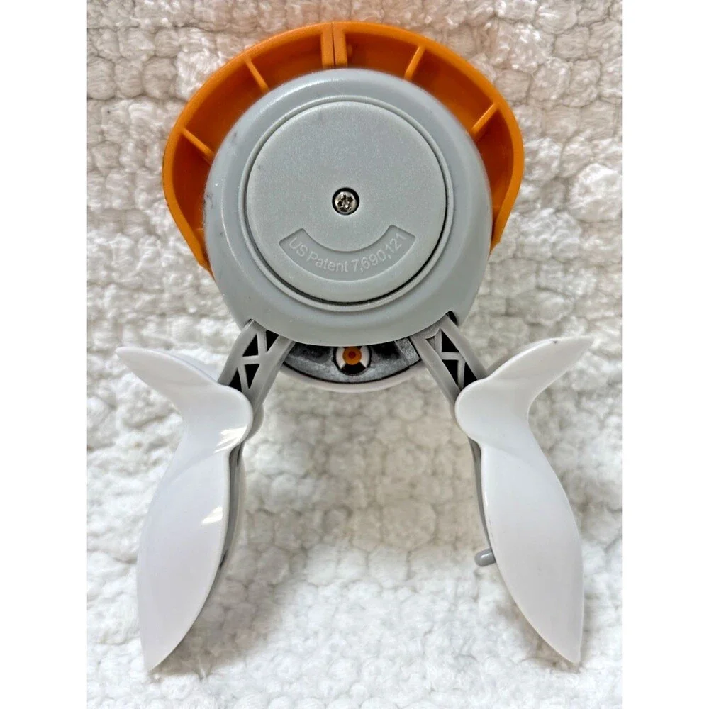 Fiskars 3-in-1  Rotating Corner Squeeze Punch Scrapbook Card Making Craft